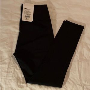 NWT Fabletics HighWaisted PowerHold 7/8 Leggings